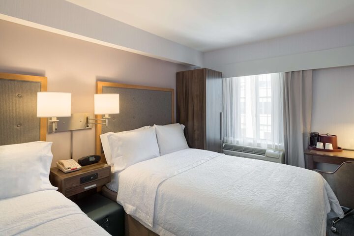 Room 13 of 26