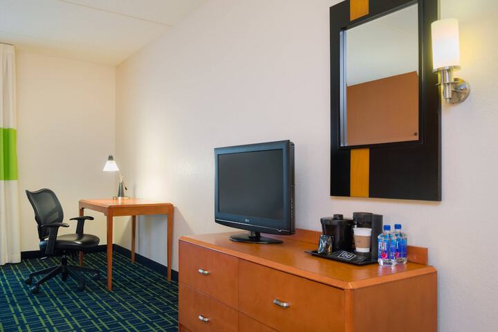 Room 16 of 21