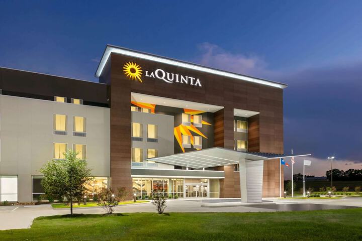Hotel 1 of 41