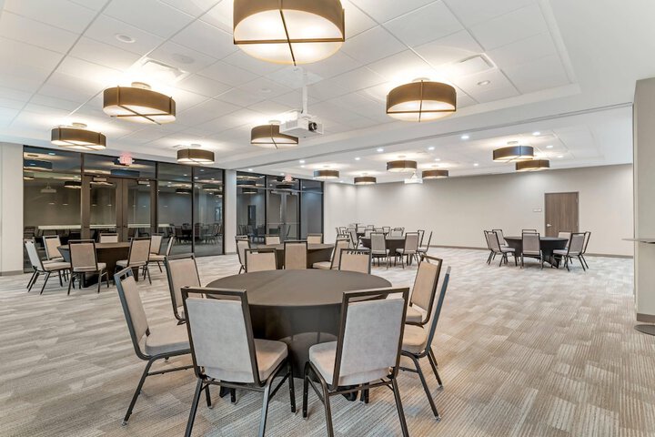 Cambria Hotel Northlake Conference Center - Roanoke