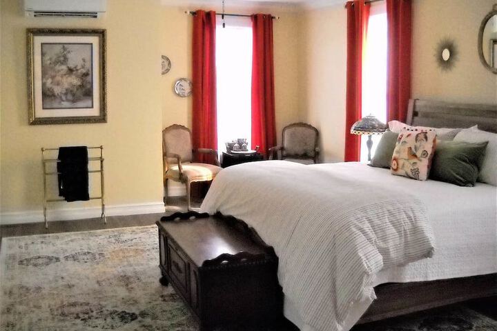Room 27 of 126