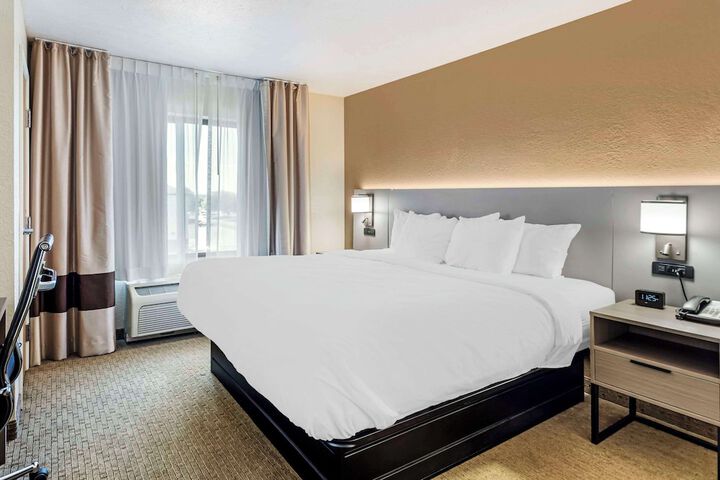 Comfort Suites Merrillville near US 30