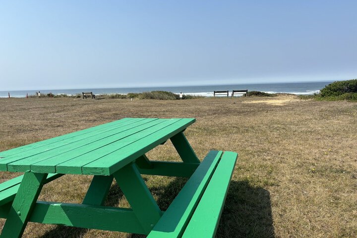Tillicum Beach Motel (Deanes Oceanfront Lodge)