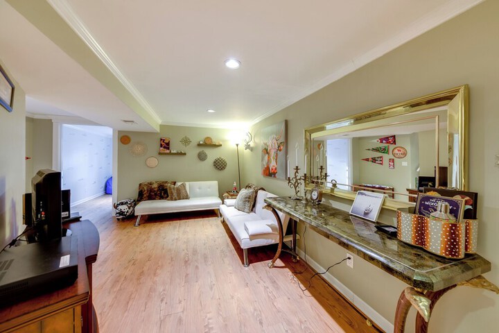 Family-friendly Twin Lakes Home Near Lake Mary!