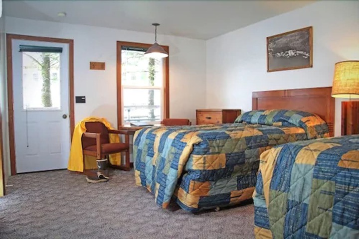 Room 6 of 21