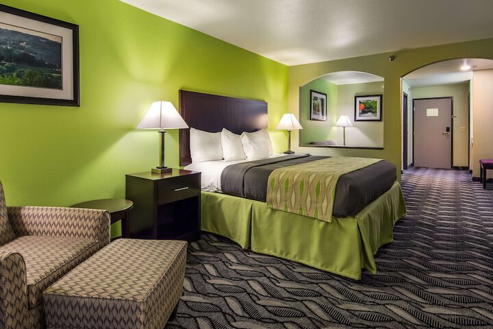 Room 16 of 27