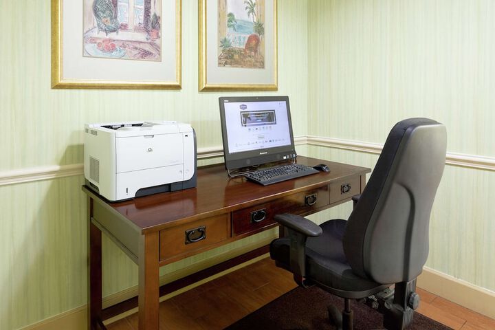 Business Center 32 of 32