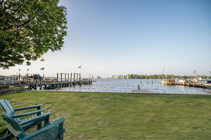 Waterfront Edenton Bay Cottage - Walk to Dtwn