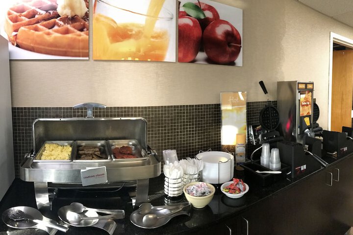 Breakfast/Coffee Service 56 of 61