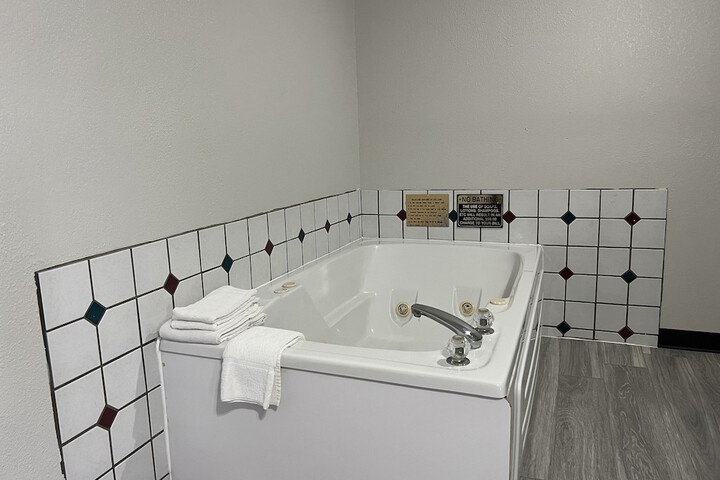 Room 9 of 40