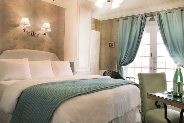The Riverview Hotel