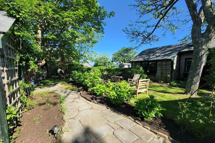 Summer House Hotel