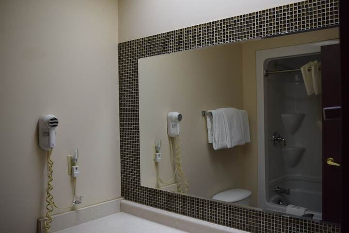 Room 21 of 36