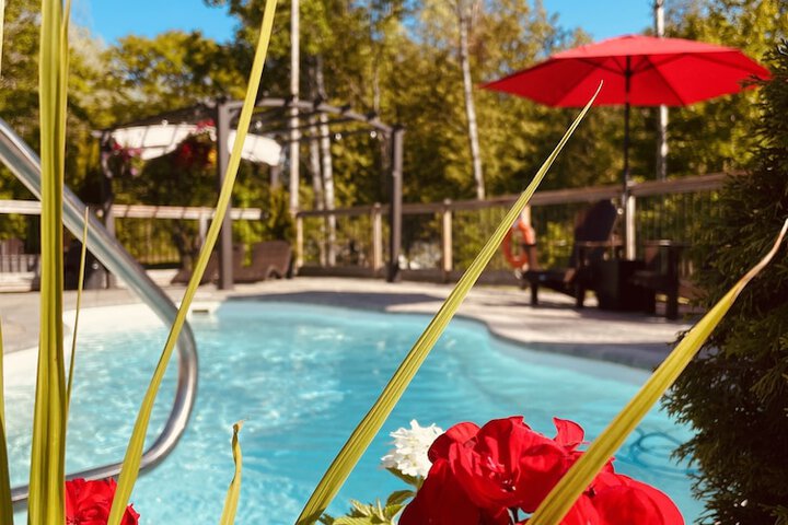 Whispering Springs Wilderness Retreat