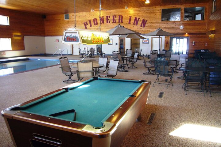 Horseshoe Bay Lodge