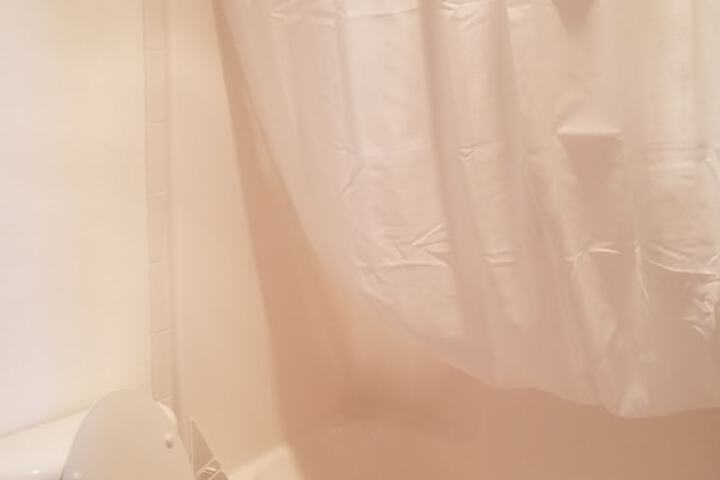 Room 13 of 18