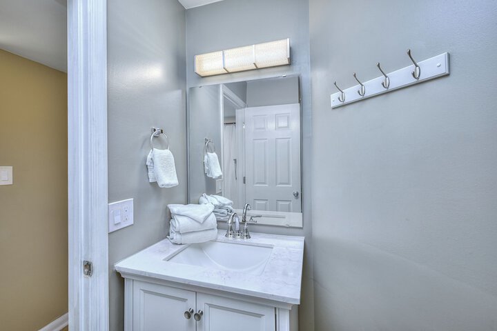 Room 42 of 58