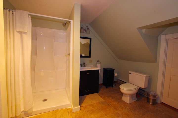 Room 28 of 59