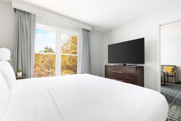 Homewood Suites by Hilton Manchester / Airport