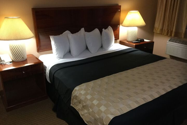 Room 32 of 45