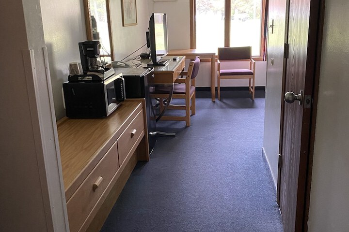 Room 17 of 39
