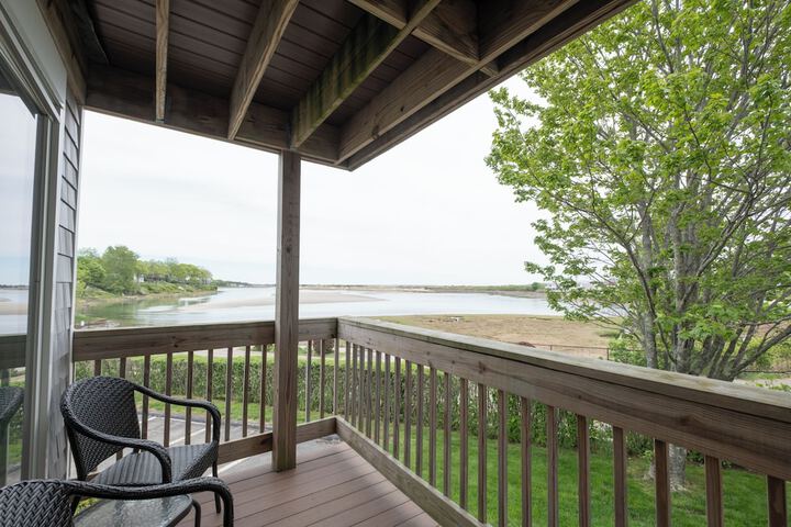 Aspinquid Resort
