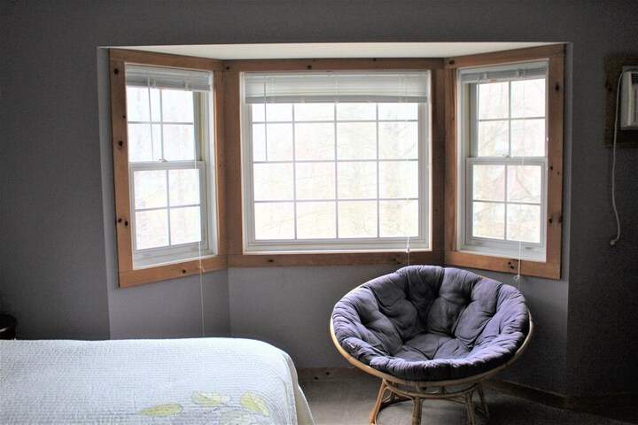 Room 6 of 13