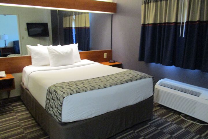 Room 41 of 51
