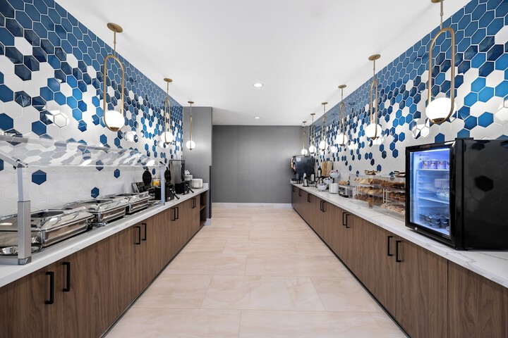 La Quinta Inn & Suites by Wyndham La Habra