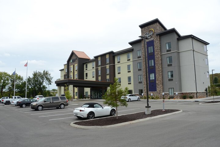 Hotel 4 of 32
