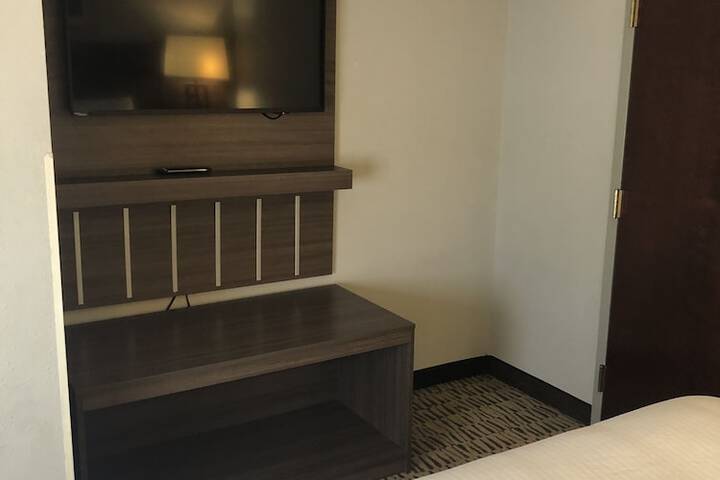 Room 25 of 46