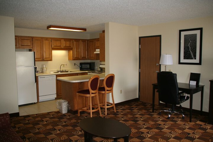 AmericInn by Wyndham Elkhorn Near Lake Geneva
