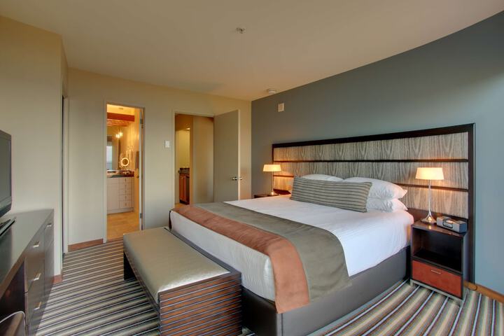 Room 33 of 57