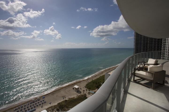 Lyfe Resort & Residences