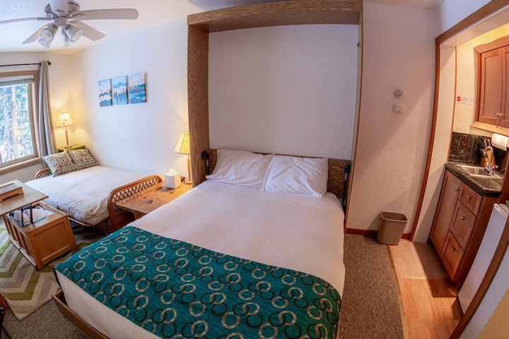Sun Meadows 1 - 303a Hotel Style Studio Bedroom Condo