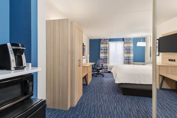 Room 19 of 33