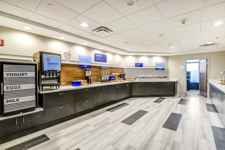 Holiday Inn Express & Suites Longview North by IHG