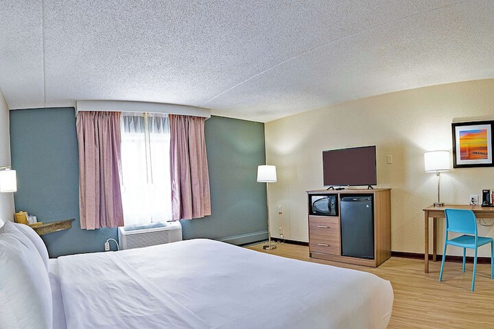 Room 40 of 60