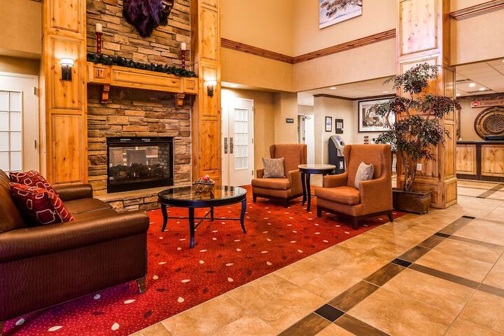 Hotel Interior 4 of 28