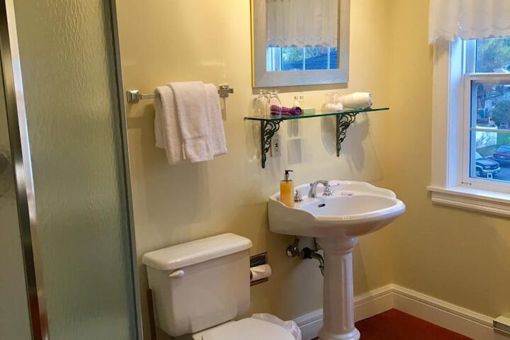 Room 9 of 45