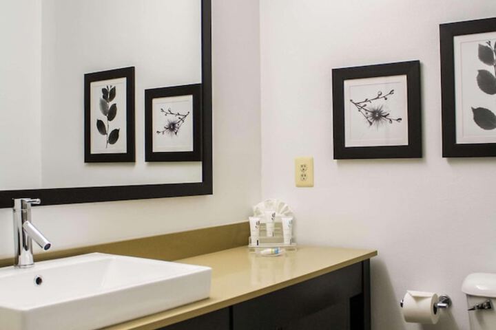 Country Inn & Suites by Radisson Washington Dulles International Airport, VA
