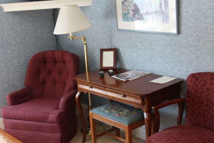 THE TRUMBULL HOUSE BED AND BREAKFAST