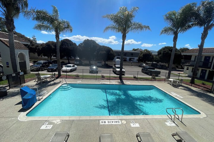 Motel 6 Lompoc CA