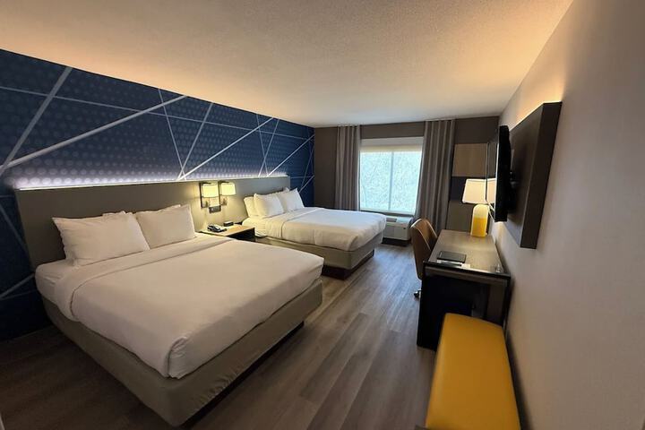 Comfort Inn & Suites Danbury-Bethel