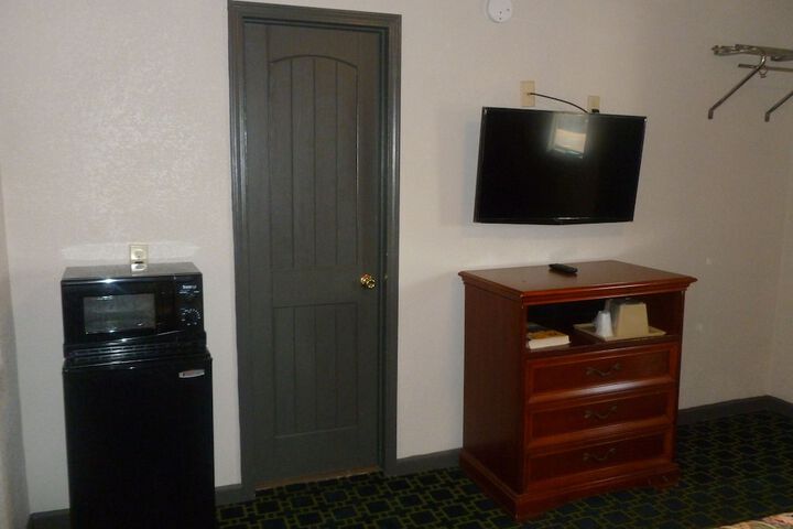 Room 22 of 28
