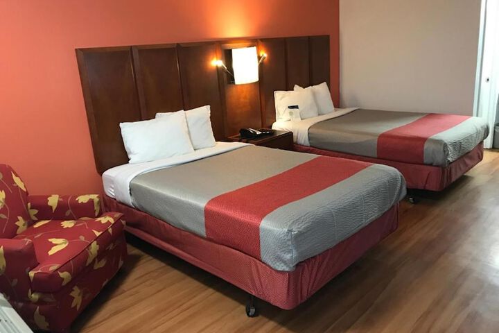 Room 12 of 46