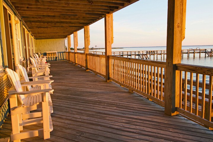 The Inn at Corolla Light