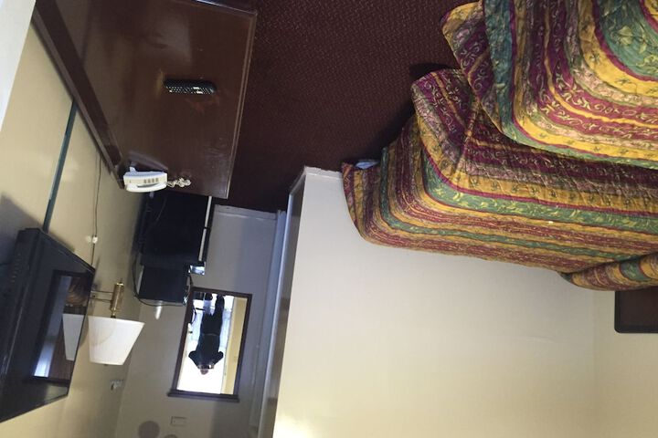 Room 16 of 22
