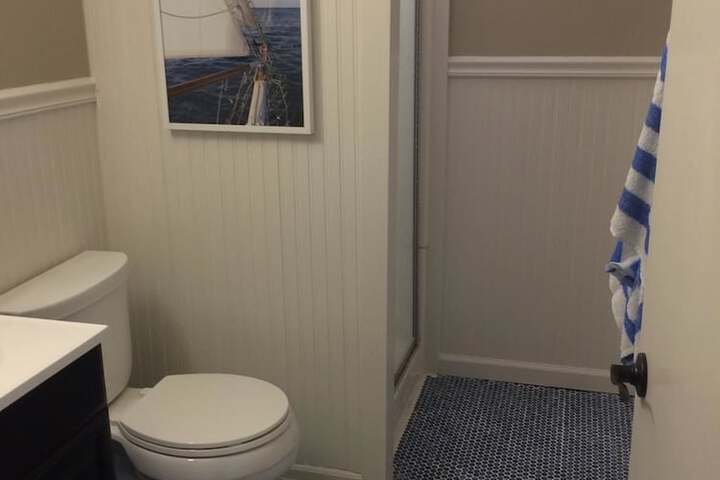 Room 32 of 49