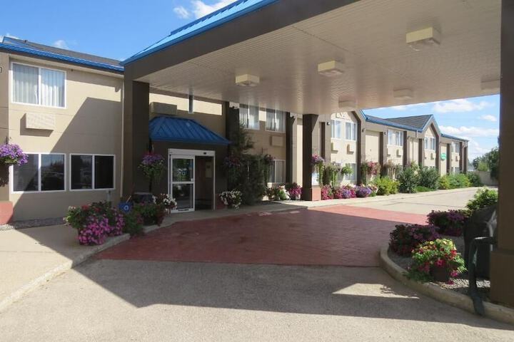 Hotel 8 of 32